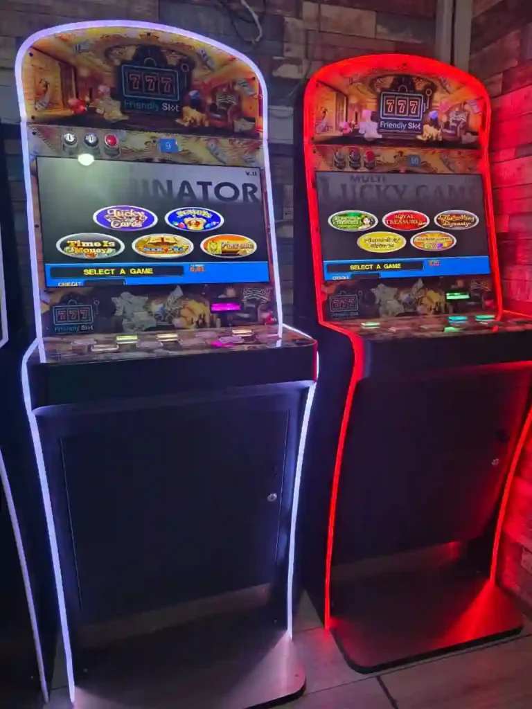 Máquina Metálica con Cúpula pantalla 24" 5 Maquina 24" con cúpula
